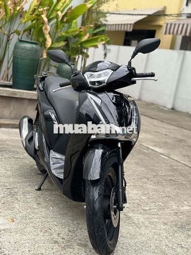 Honda SH 125 CBS Đen bóng