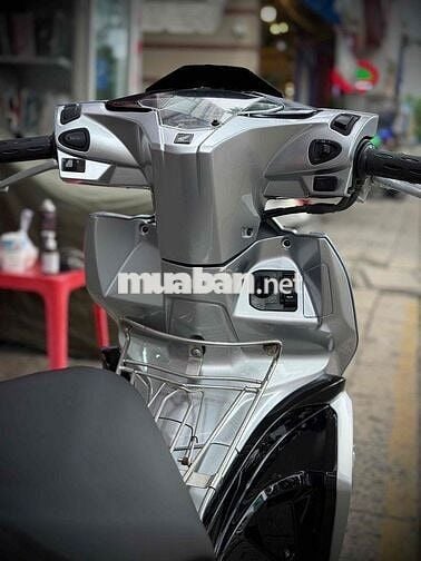 Honda Airblade 125 Smartkey 2019 Bạc Porsche