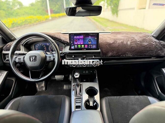 Honda Civic RS 2023 Trắng 32.000 km
