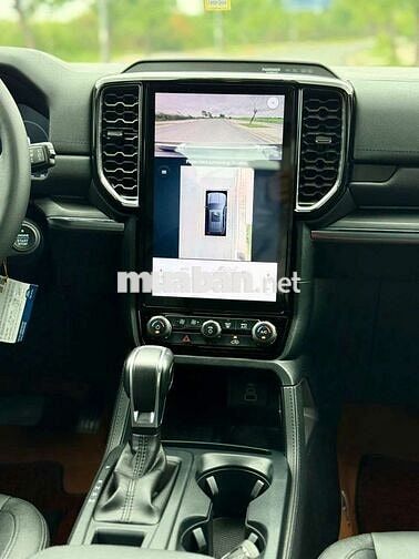 Ford Everest Titanium 4x2 2023 Đen 67.000 km