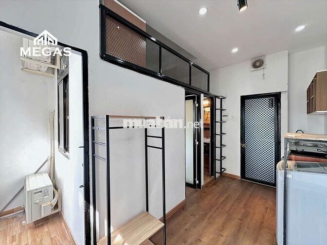 Duplex_Gác cao_Thang máy_Bancol_Cửa sổ_Full NT_Thoáng_Vạn Hạnh mall