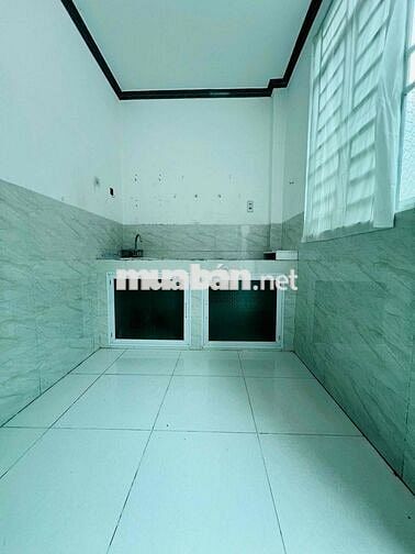 NHÀ TRỌ GẦN ĐH TÂY ĐÔ, KHÁCH VỀ QUÊ TRẢ 1 PHÒNG HƠN 20m2 GÁC KIÊN CỐ
