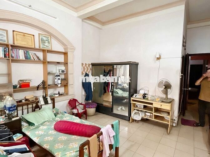 Nhà mặt tiền kinh doanh đường bàu cát 4