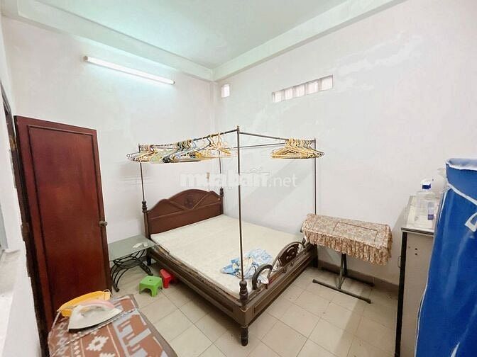 Nhà mặt tiền kinh doanh đường bàu cát 4