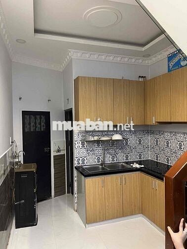 Cho thuê nhà mới 2 phòng ngủ, Đường Huỳnh Tấn Phát, Quận 7