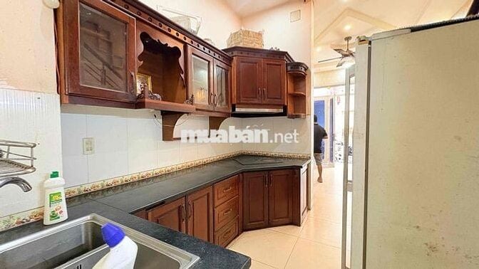 CHỦ CHO THUÊ NHÀ 1Trệt 2 Lầu ST Full Tiện Nghi Ngay Nguyễn Trãi Q5