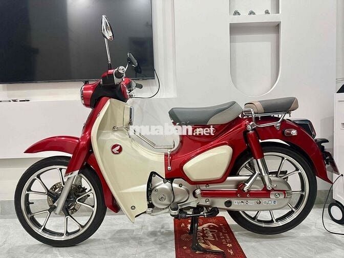 Honda Super Cub 2019 Đỏ trắng xe chạy lướt bs43