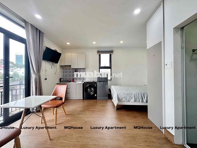 STUDIO 35M² FULL NỘI THẤT – CỬA KÍNH LỚN, BAN CÔNG THOÁNG – NGAY TRẦN