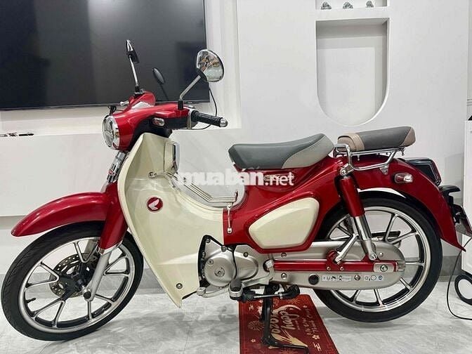 Honda Super Cub 2019 Đỏ trắng xe chạy lướt bs43