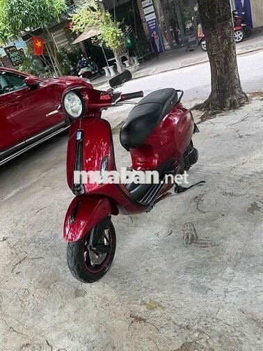 Piaggio Vespa Prima đỏ