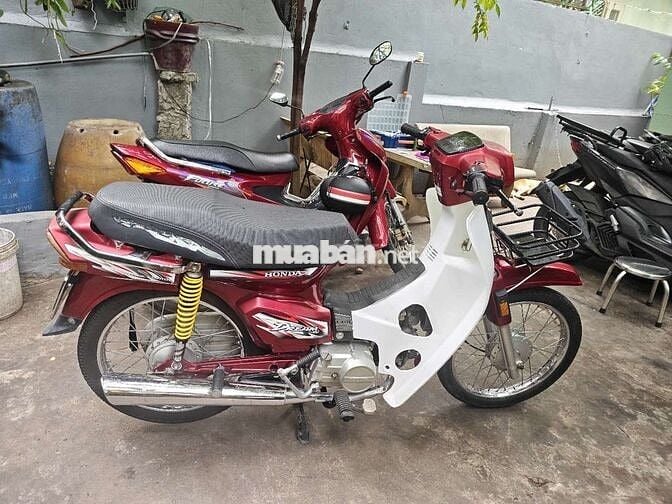 Honda Dream Đỏ, Trắng Tỉnh