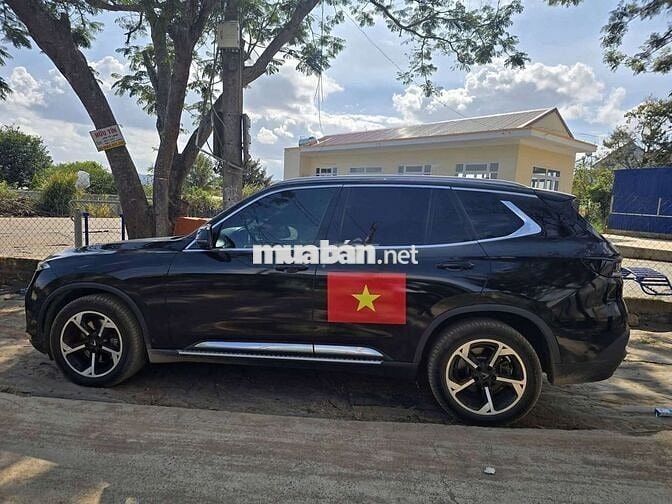 VinFast Lux SA Plus 2020 Đen 90.000 km