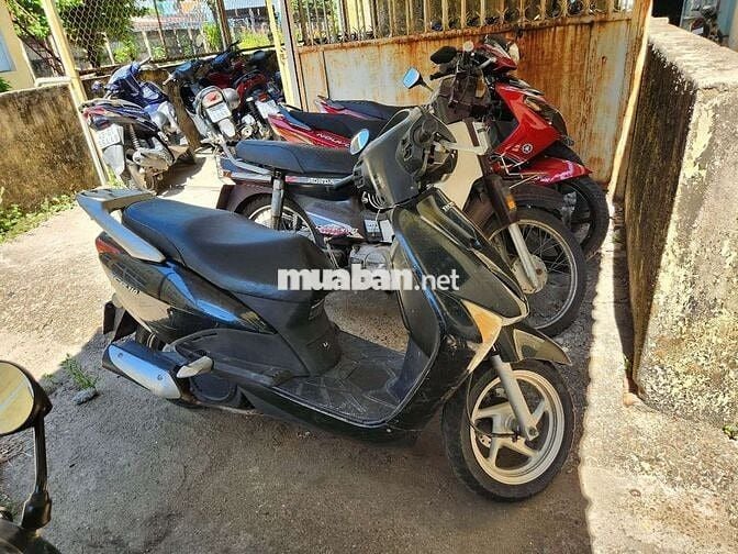 Honda Lead Đen