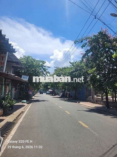 👉Cho thuê Mặt bằng Mặt tiền DT 800m.kinh doanh