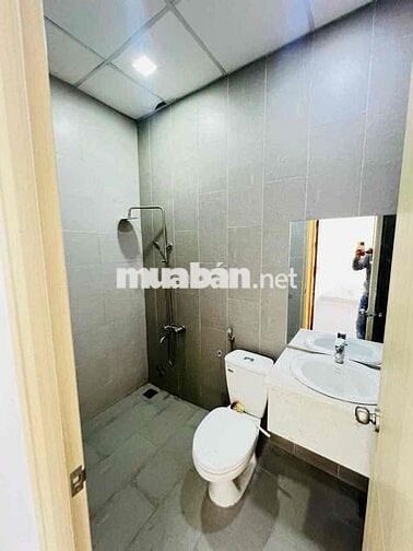 NHÀ THUÊ KHU DÂN CƯ NAM LONG 3 PHÒNG NGỦ CÓ MÁY LẠNH