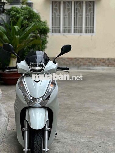 🏍️ SH300i ABS 2017 Trắng – ODO 2 Vạn – Zin Nguy