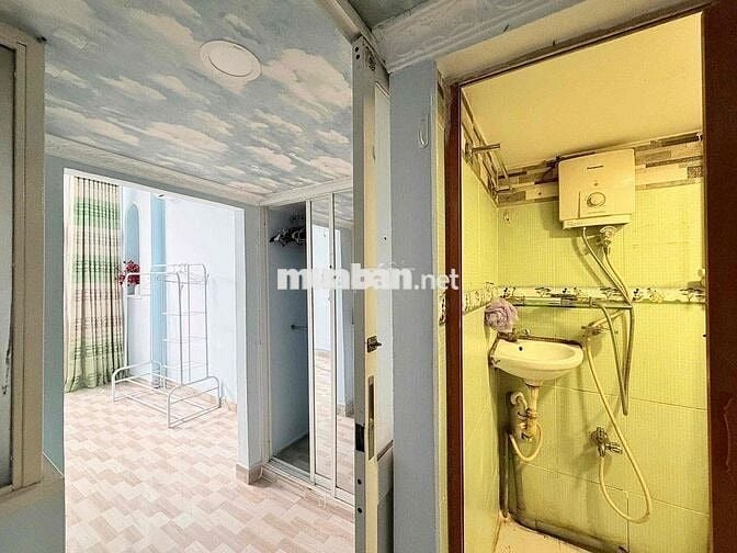 Cho Thuê NNC 3m x 9m 2PN 3WC Trệt 2 Lầu ST Ngay 68 Trần Quang Khải Q1