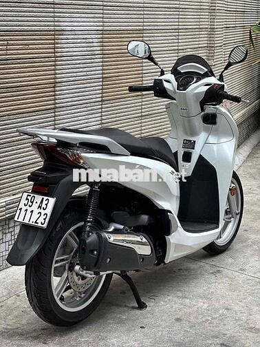 🏍️ SH300i ABS 2017 Trắng – ODO 2 Vạn – Zin Nguy