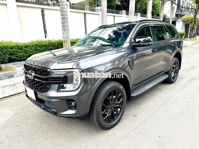 Ford Everest Sport 2022 Số tự động Xám