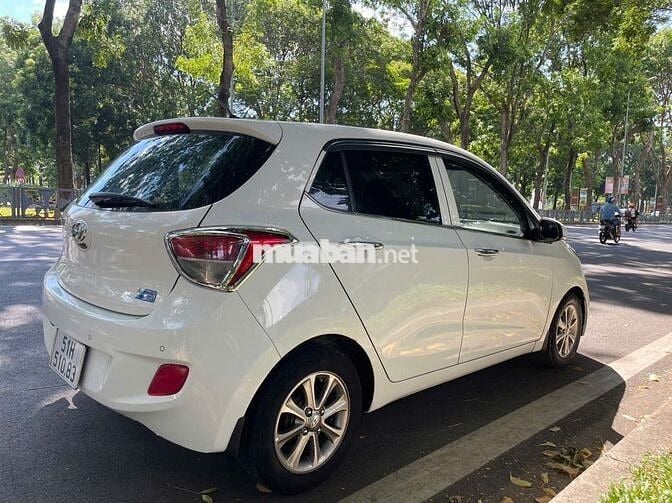 Hyundai i10 2016 bản đủ