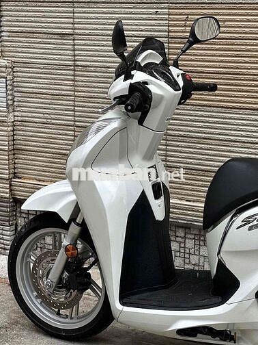 🏍️ SH300i ABS 2017 Trắng – ODO 2 Vạn – Zin Nguy