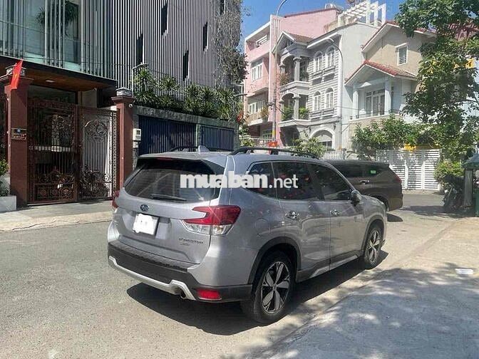 Subaru Forester IS Eyesight 2022 Bạc 43010 km