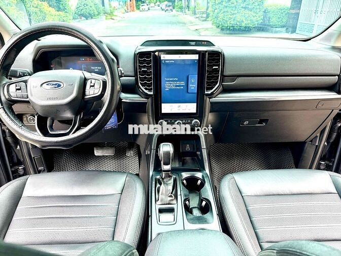 Ford Everest Sport 2022 Số tự động Xám