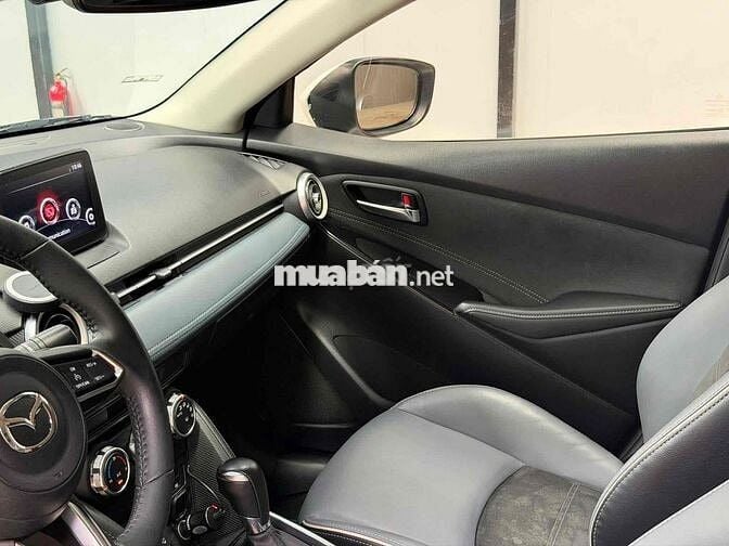 Mazda 2 2021 Luxury xe nhập Thái