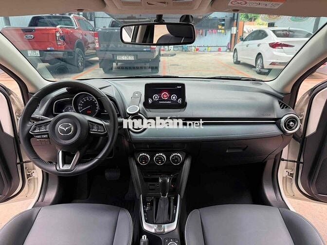 Mazda 2 2021 Luxury xe nhập Thái