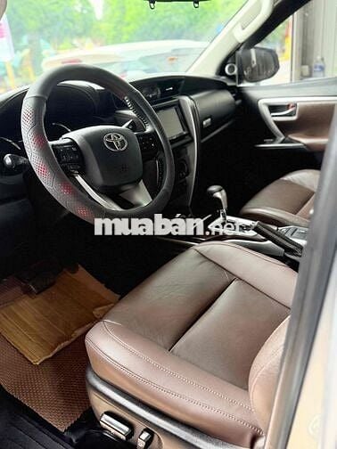Toyota Fortuner 2018 Bạc Số tự động