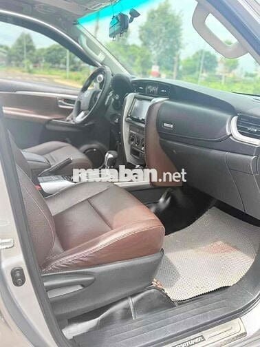 Toyota Fortuner 2018 Bạc Số tự động