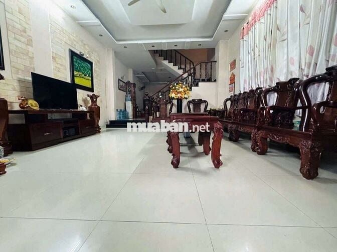 CHO THUÊ GÓC 2 MT FUN NÔI THẤT 20TRIEU 