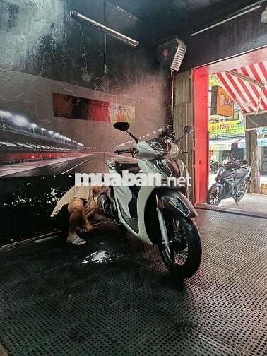 Honda SH 125CBS 2025 Trắng Tự động