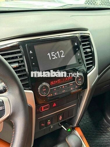 Mitsubishi Triton Athlete 2022 full 2 cầu
