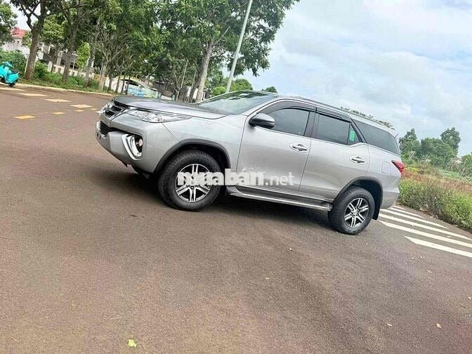 Toyota Fortuner 2018 Bạc Số tự động