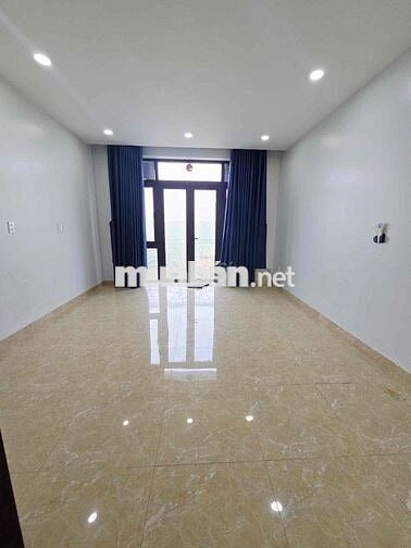 Nhà MTKD kênh tân hoá.DT:4m X 22m trệt 4Lầu 7PN 7WC 5 máy lạnh