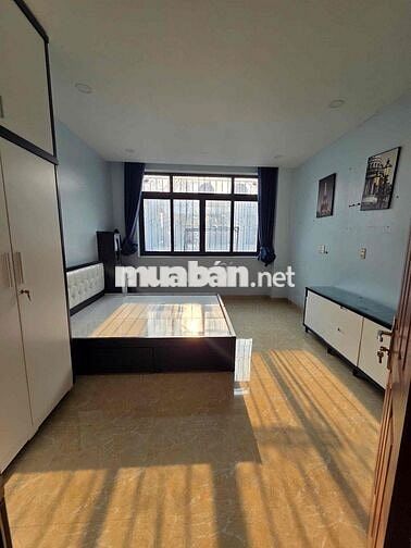 Nhà MTKD kênh tân hoá.DT:4m X 22m trệt 4Lầu 7PN 7WC 5 máy lạnh