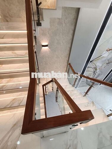 nhà mới hiện đại 5 tầng 5pn 6wc ô tô vào nhà full nội thất gần Gò Vấp 