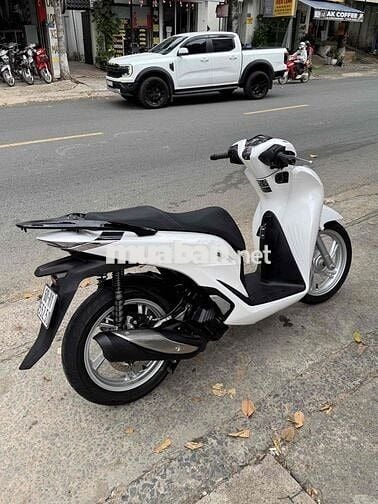 Honda SHVN 150cc CBS 2022 Trắng Đen