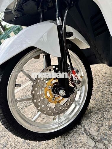 Honda Air Blade Trắng Tự động