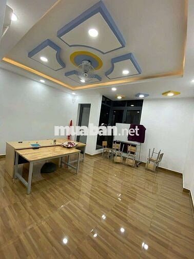 CHO THUÊ NHÀ NGUYÊN CĂN 1 TRỆT 2 LẦU, DT 5×16 CÓ 5PN,6WC. ĐƯỜNG XE TẢI