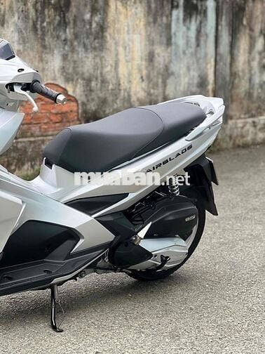 Honda Airblade 125cc Smartkey Bạc Posche