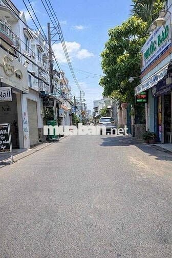 toà nhà 4,5x25m 1 Hầm 1 lững 5 lầu