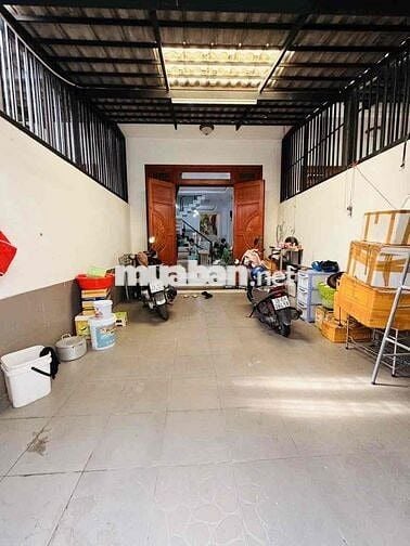 NHÀ PHỐ ( FULL NỘI THẤT ) TRỆT 3 LẦU 4PN 5WC. SÂN XE HƠI