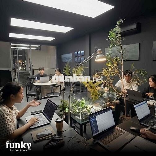 Sang quán Coffee ngay trung tâm quận 10 siêu rộng