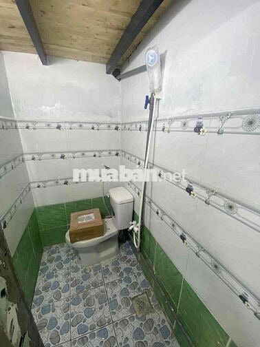 Phòng trọ 1 mặt yên tĩnh, đường Lê Thị Hoa, Bình Chiểu