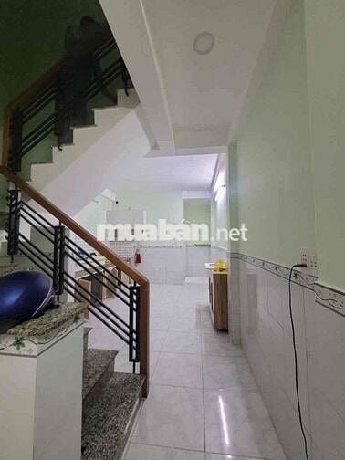 nhà 2 tầng - 3.5x11m - xe hơi đậu ngay cửa - nguyễn thị thập tân hưng