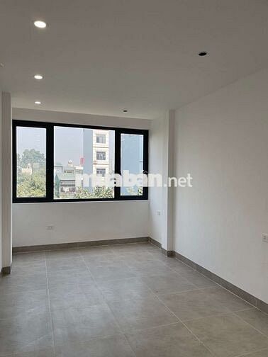 Vỉa hè - Kinh doanh - 30m2 x 5 tầng