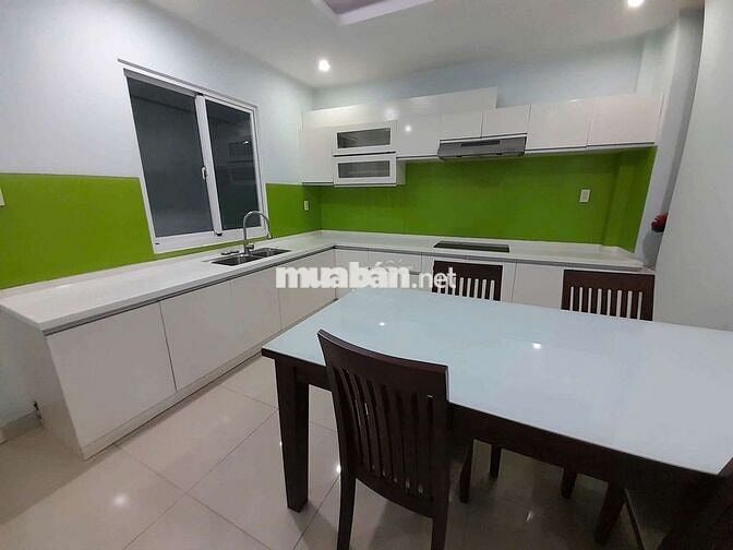 CHO THUÊ NHÀ FULL NỘI THẤT 2PN 3WC SÂN XE NGUYỄN OANH P17