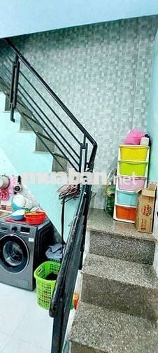 Cho thuê nhà mặt tiền đường nữ dân công